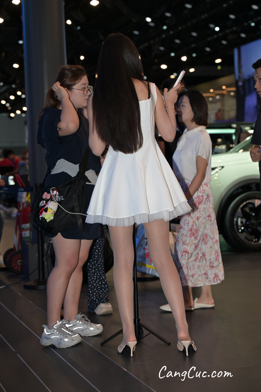 [精选街拍作品] No.5045 白色连衣裙